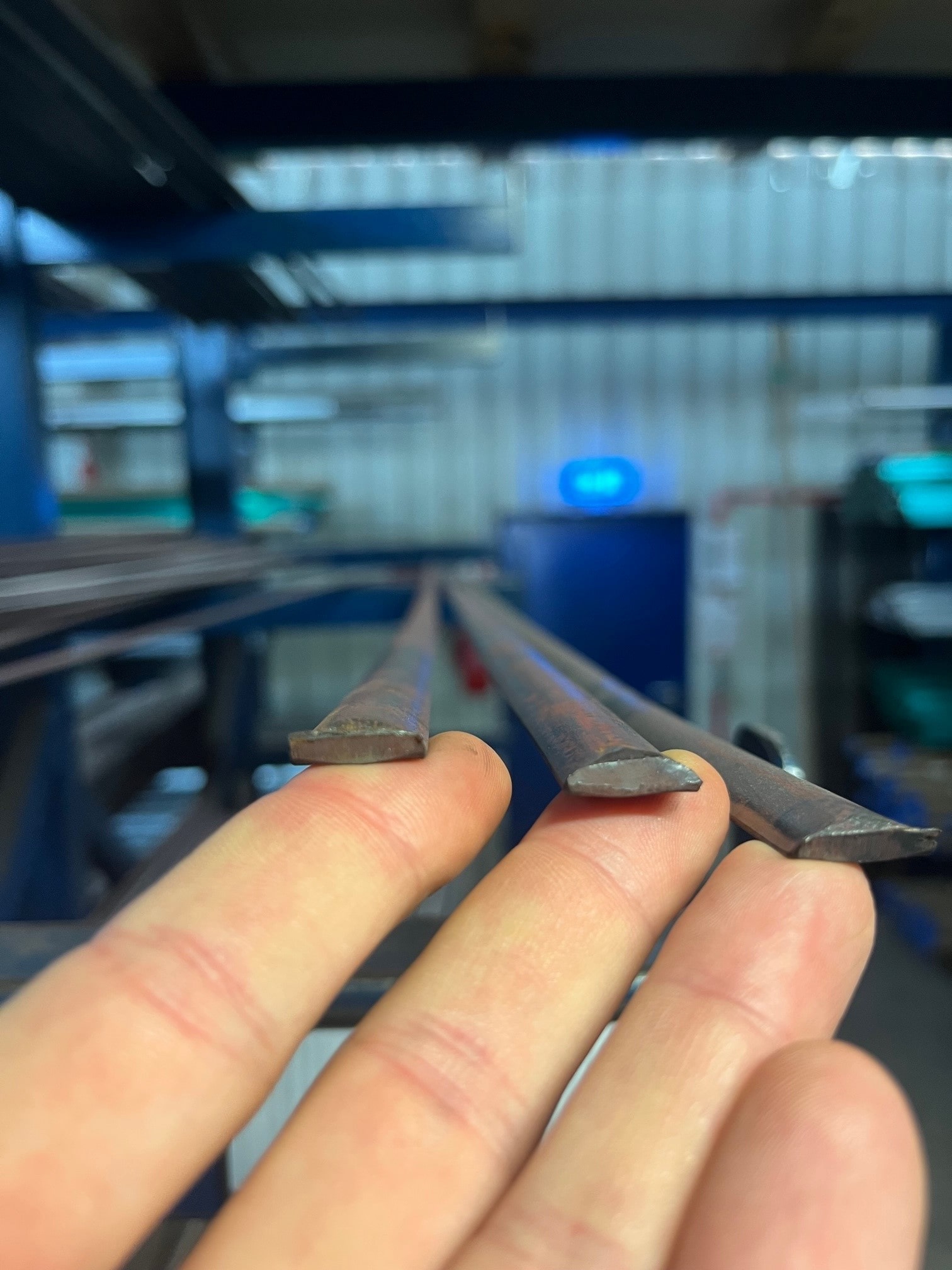 Bundmaterial Material- 16x5 mm Laenge- 2000 mm Stahl S235JR- roh-30-1690.8