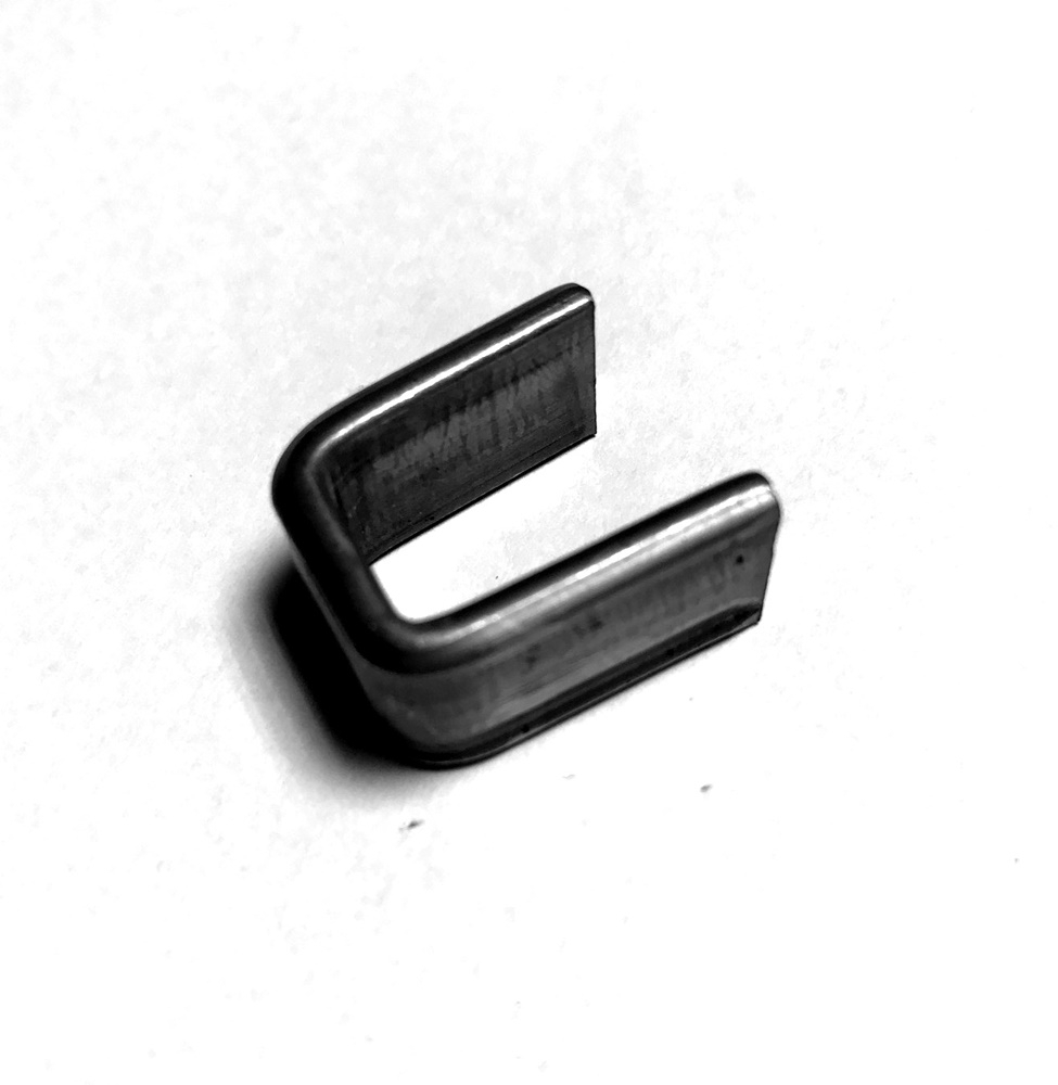 Collier | 1 pièce | Matériau : 16x4 mm | Dimension intérieure : 27x32 mm | Acier (brut) S235JR